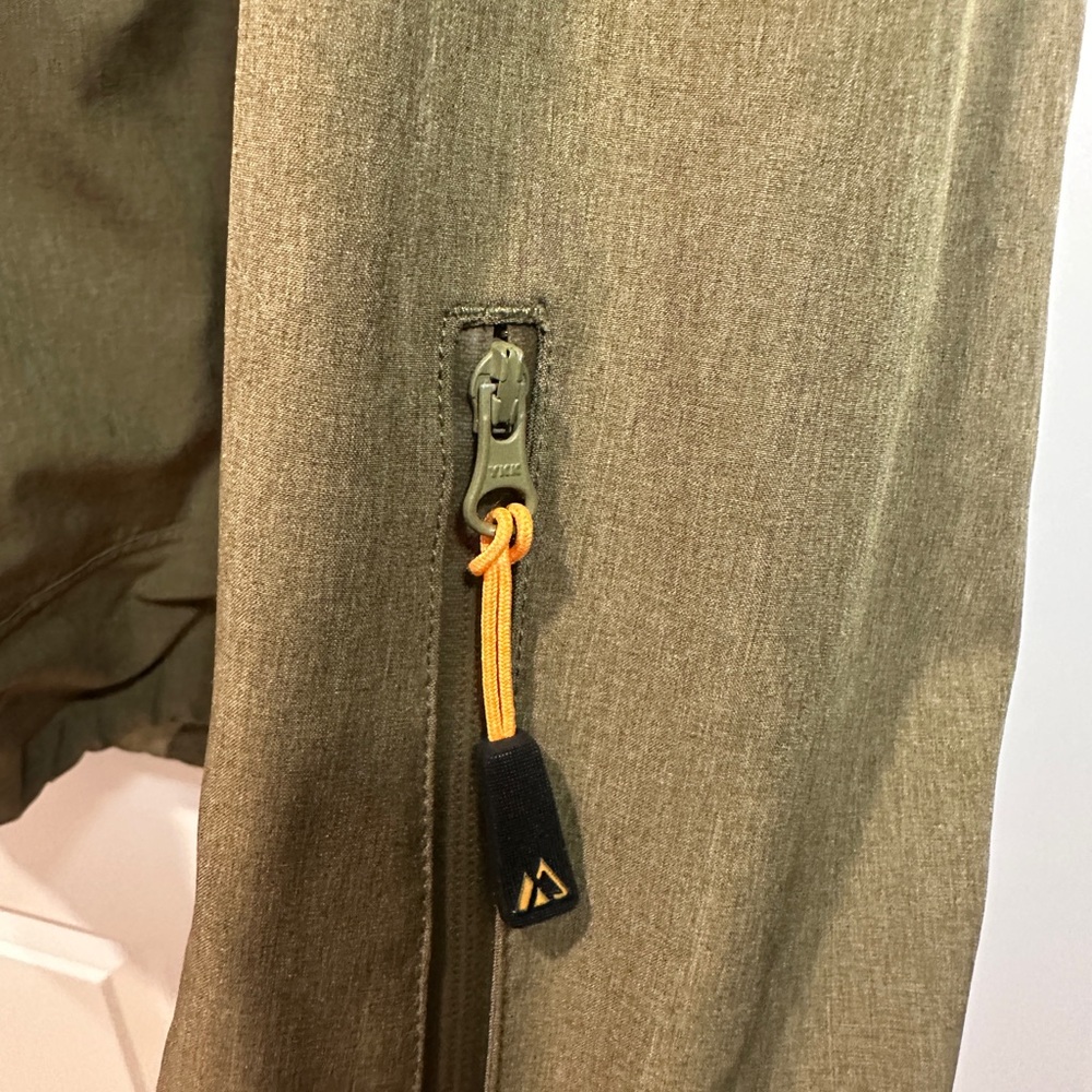APRICOT Men's Khaki Performance Jacket - Picture 6 of 7